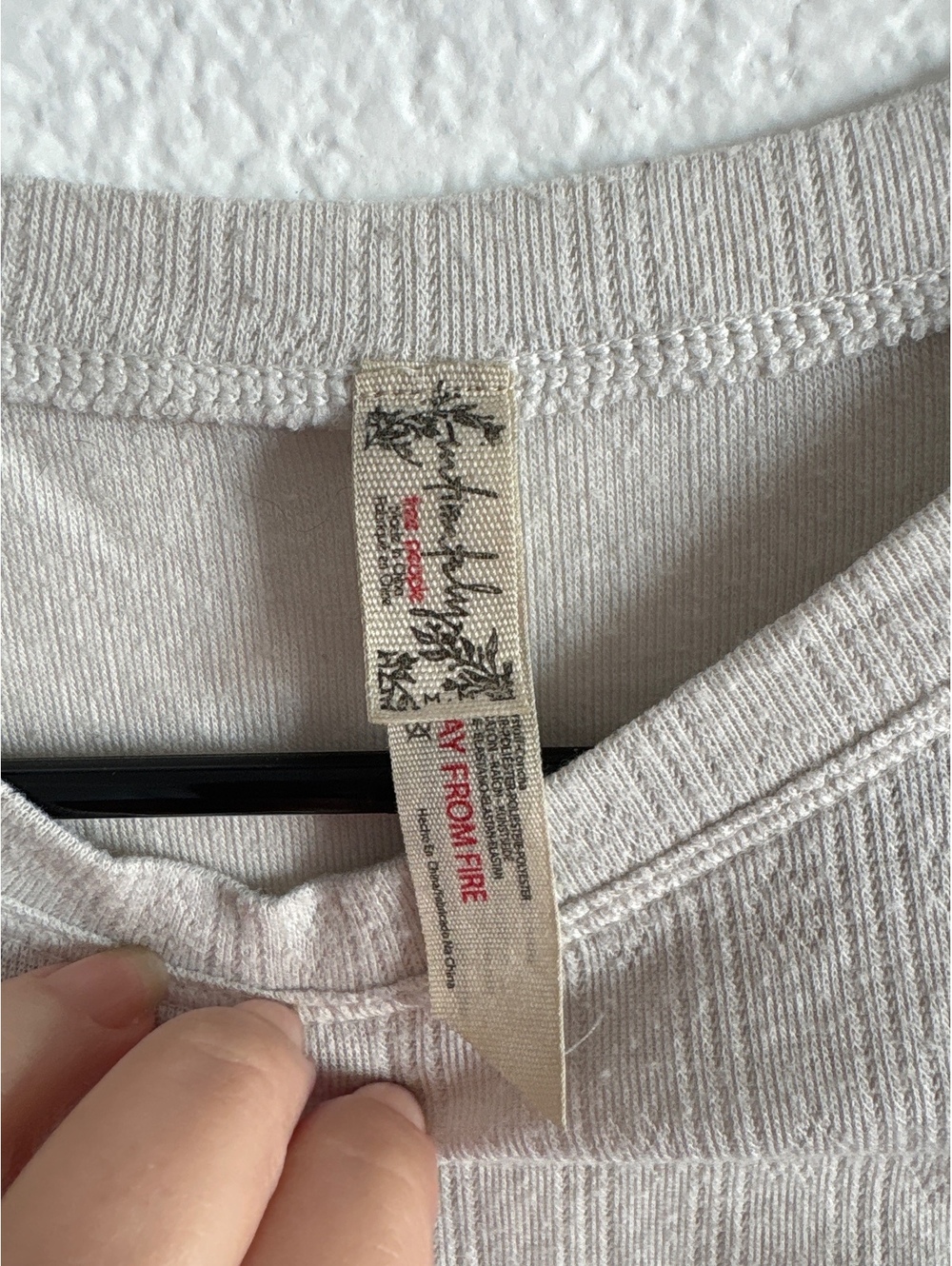 Short-Sleeve Shirt with Ribbed Pattern and Rounded Neckline - Picture 2 of 5